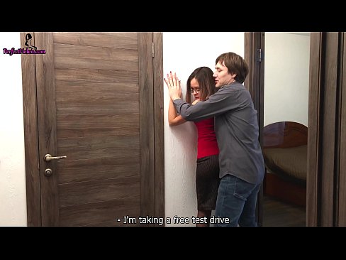 ❤️ Sexy Realtor Sensuly Jerks rẹ obo ati fokii Lakoko ti o n ta iyẹwu Rẹ - Krempai Ohun onihoho ti ile ﹏